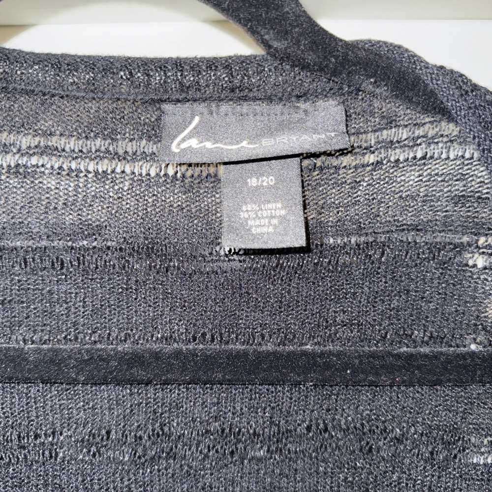 Women's Cardigan Lane Bryant linen cotton black sweater size 18/20 Short Sleeved - Picture 2 of 4
